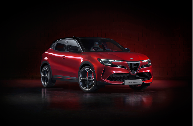 Ανακαλύψτε την ALFA ROMEO JUNIOR με Νέα Τιμή & Όφελος έως 3.500€ !