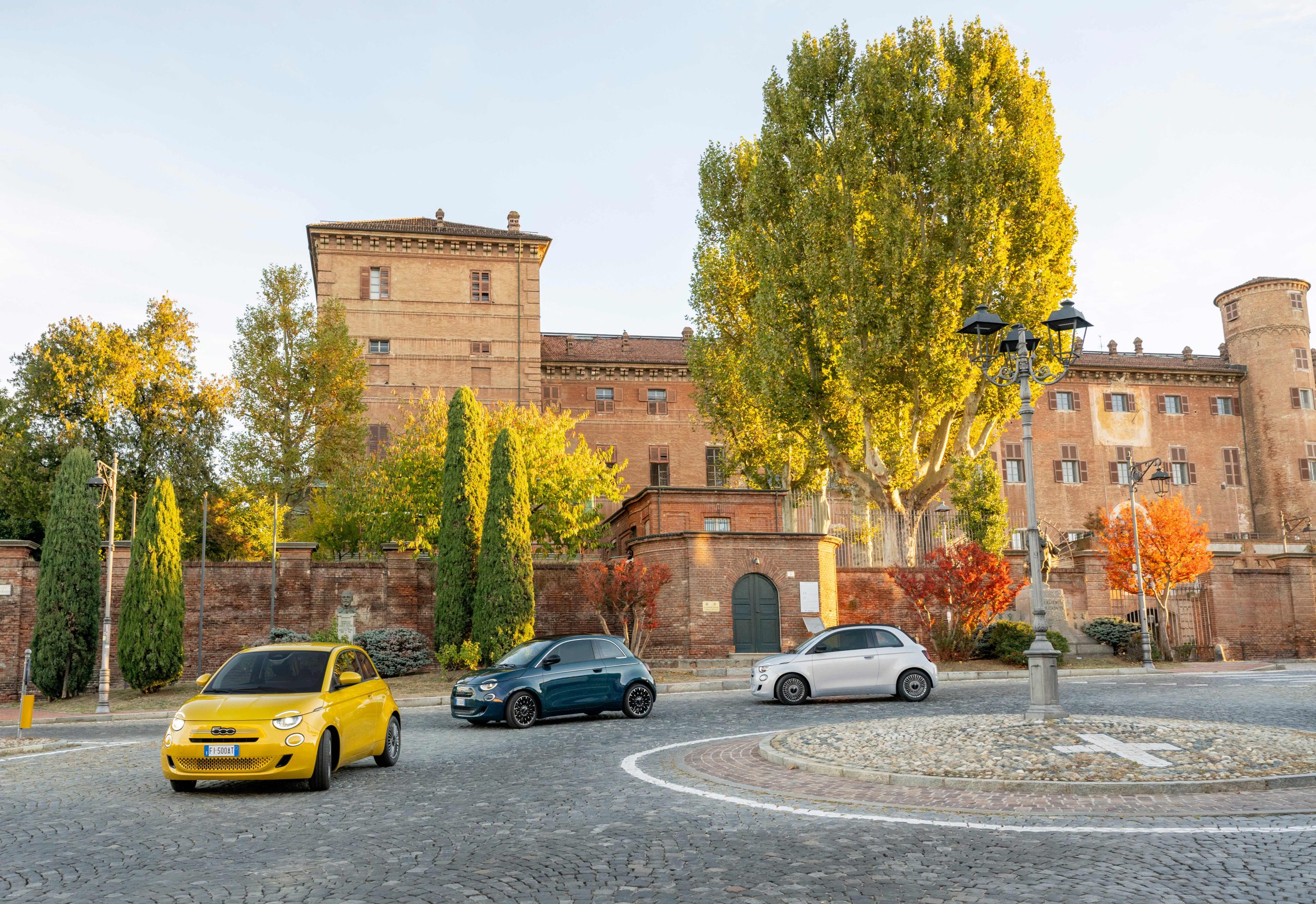 Διαθέσιμο το νέο FIAT 500 Hybrid
